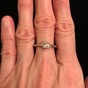 Elegant Gold Ring with White Rhinestone